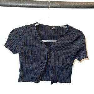 Eyelet Closure Crop Top